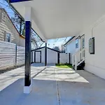 Modern Home At Colonial College Park Atlanta